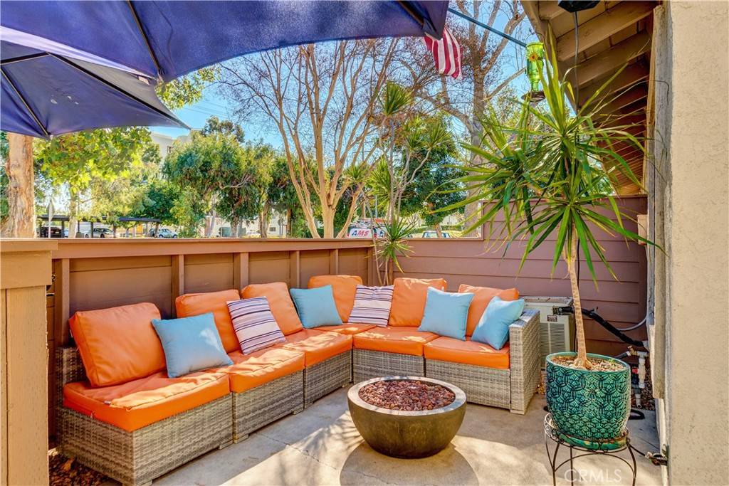 Anaheim, CA 92801,1332 N Mako LN #15