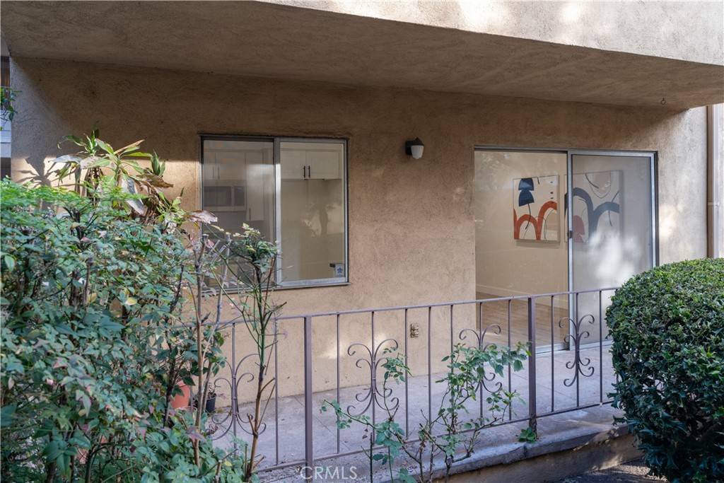 Glendale, CA 91202,600 W Stocker ST #106