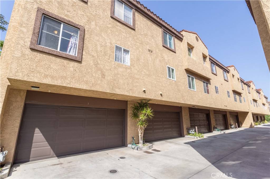 Pico Rivera, CA 90660,8615 Beverly BLVD #3