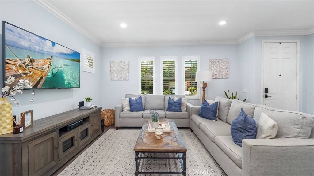Eastvale, CA 92880,14534 Monet DR