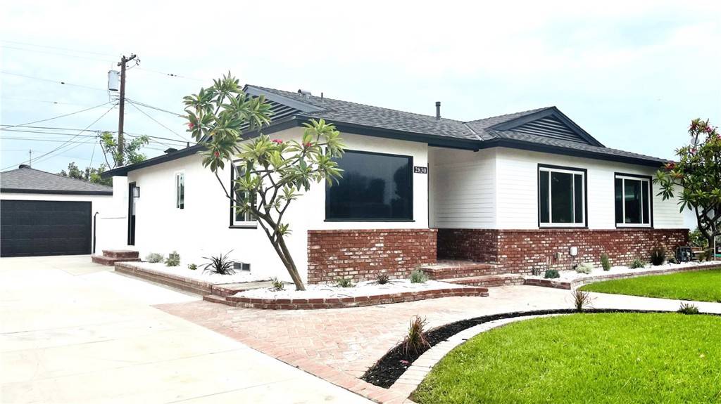 Long Beach, CA 90815,2830 Heather RD