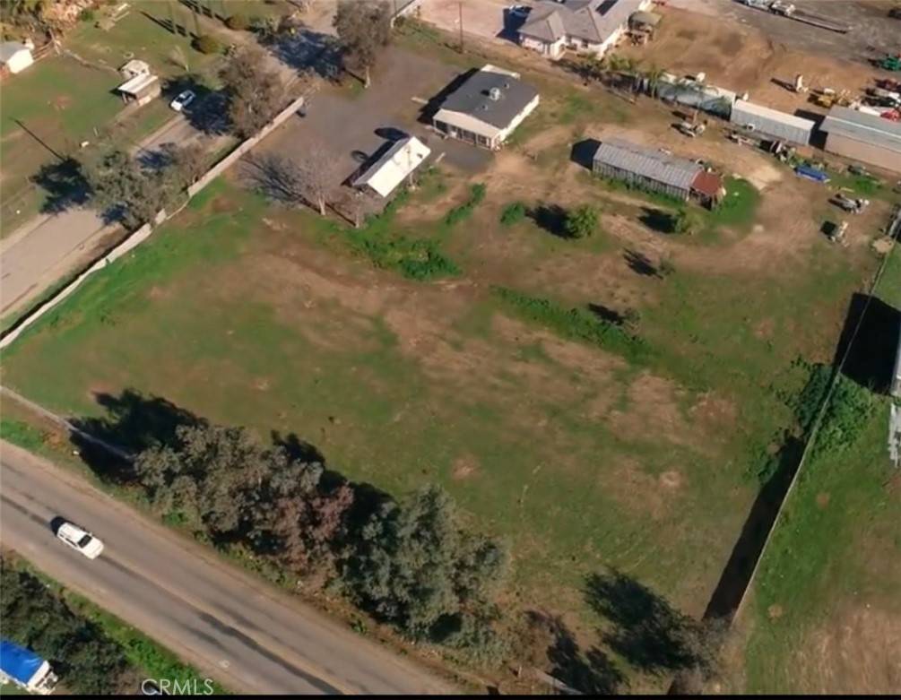 Perris, CA 92570,21115 Oakwood ST