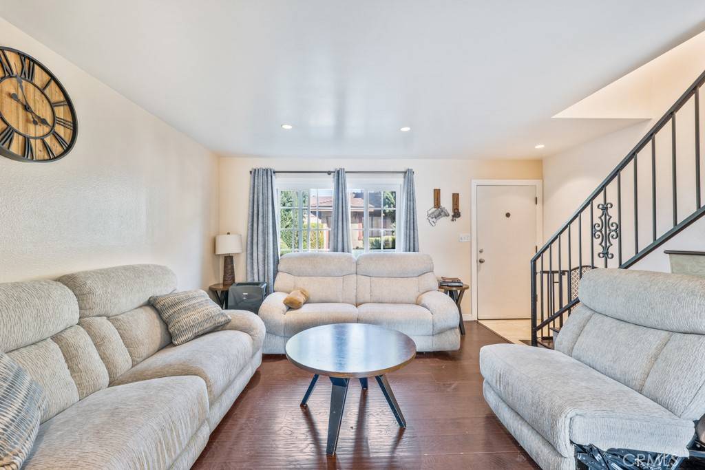 Paramount, CA 90723,7260 Richfield ST #303