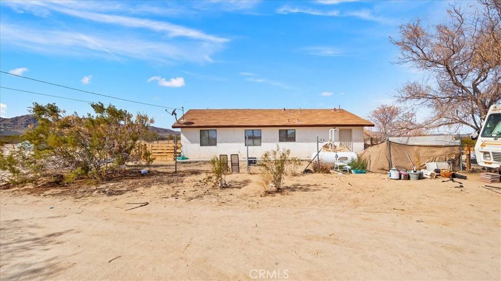 Joshua Tree, CA 92252,64426 Chollita RD