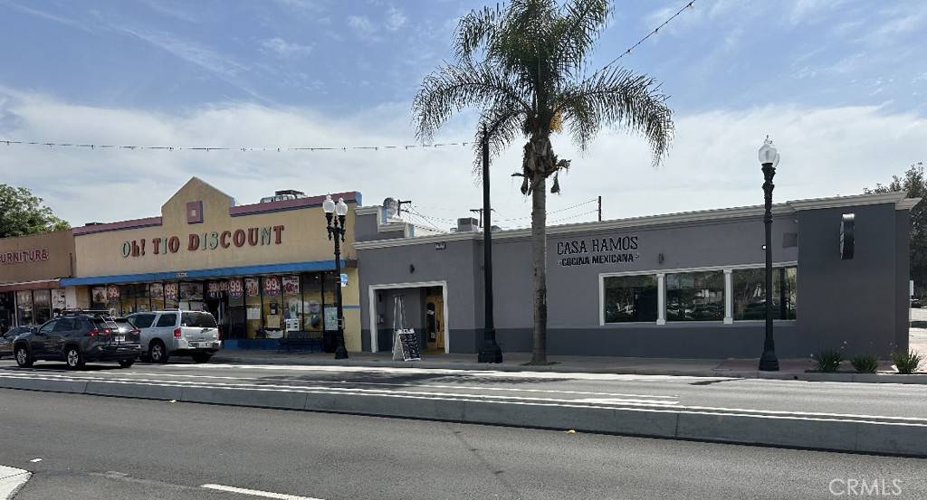 Santa Ana, CA 92707,1717 S Main ST