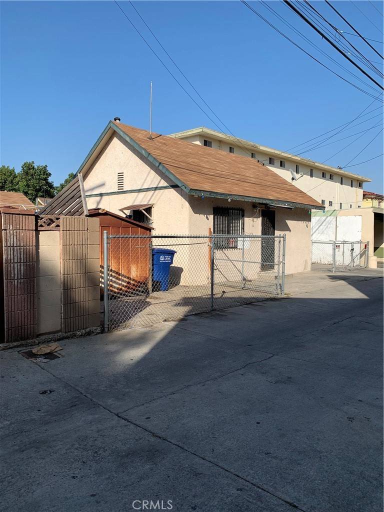 Huntington Park, CA 90255,2960 Clarendon AVE