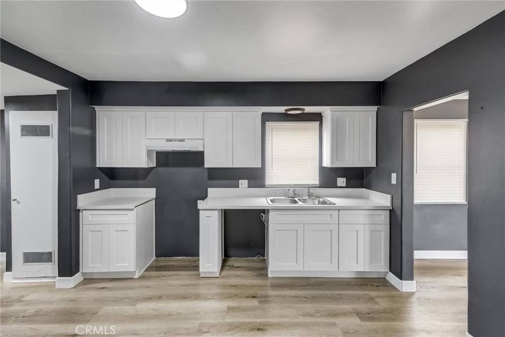 Colton, CA 92324,828 E E ST