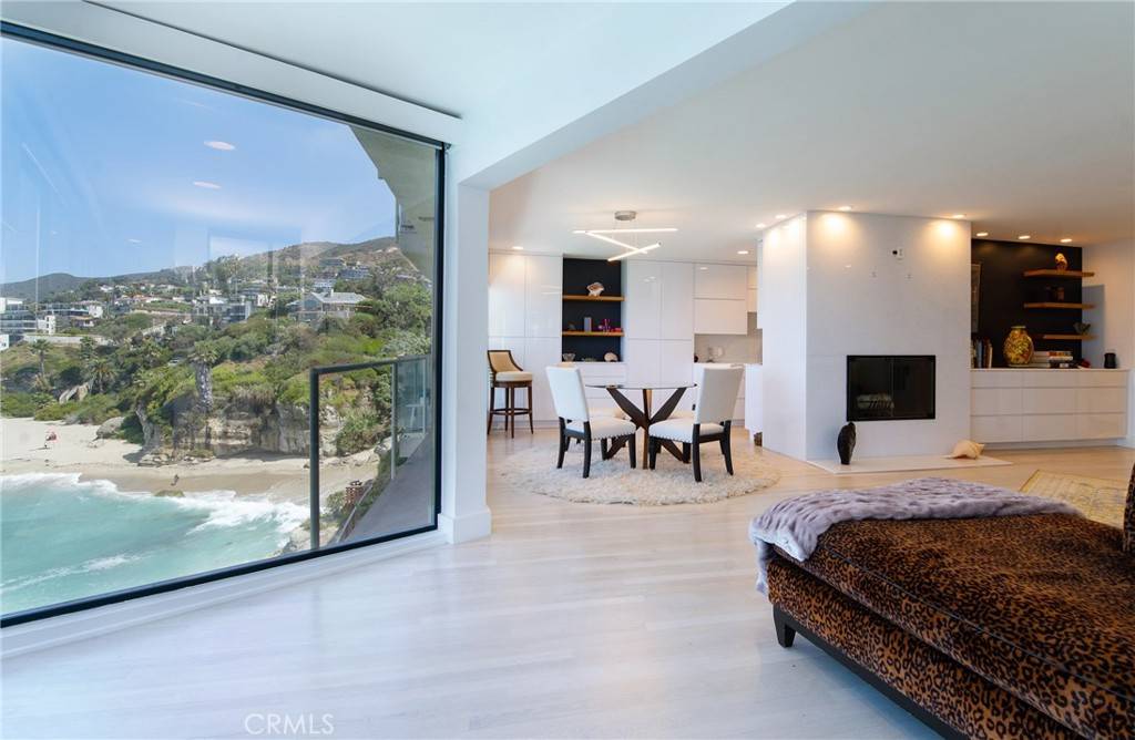 Laguna Beach, CA 92651,31561 Table Rock Dr #207