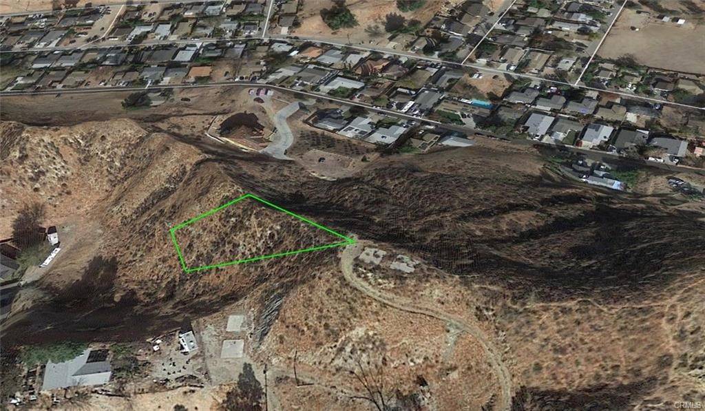 Val Verde, CA 91384,1 driver AVE
