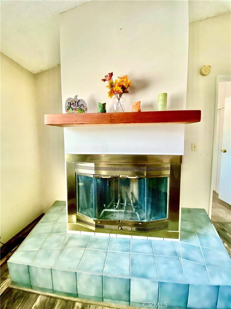 Victorville, CA 92392,13182 Begonia RD