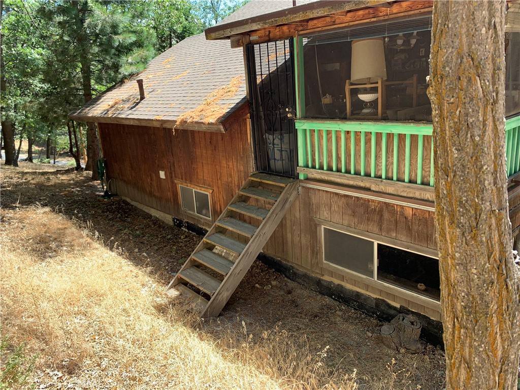 Running Springs, CA 92382,70 Oak Leaf LN