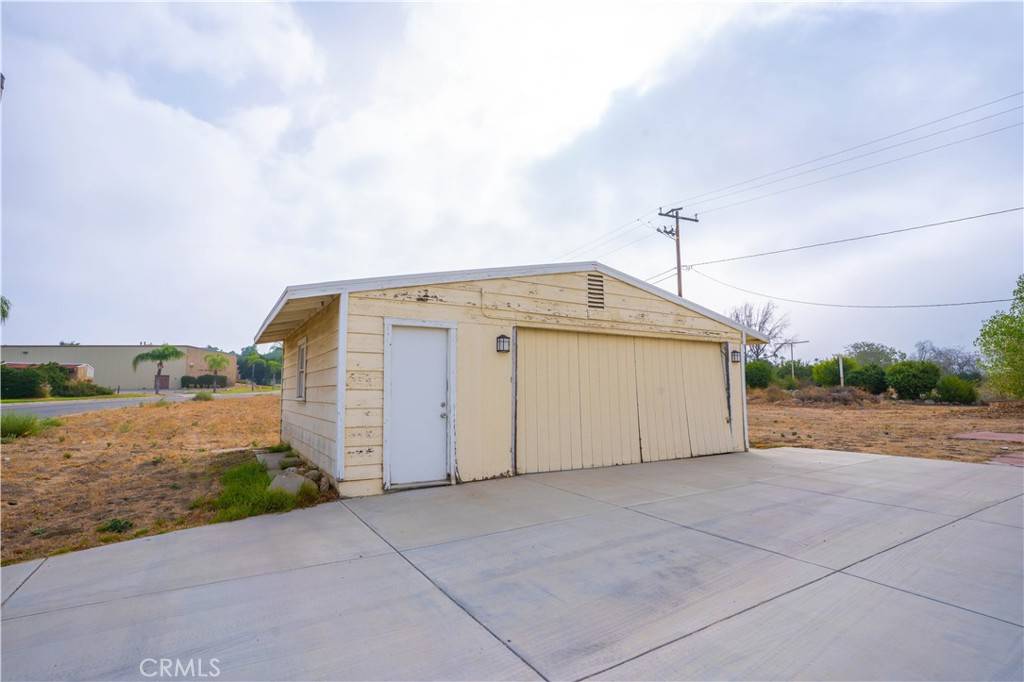 Redlands, CA 92374,1740 Sessums DR
