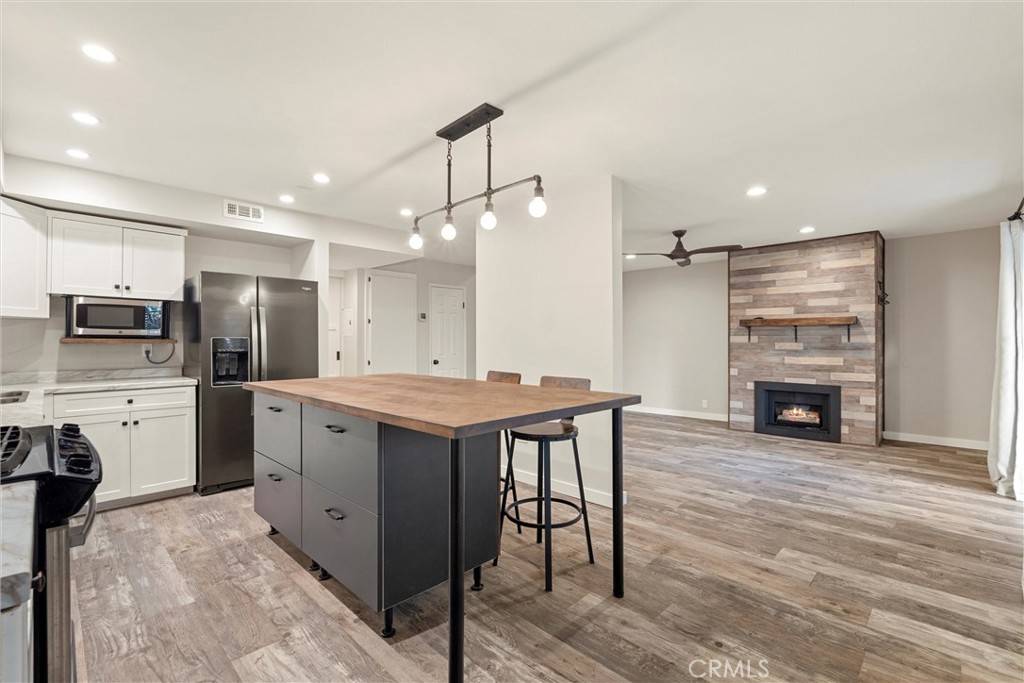 Huntington Beach, CA 92648,7422 Seastar #8
