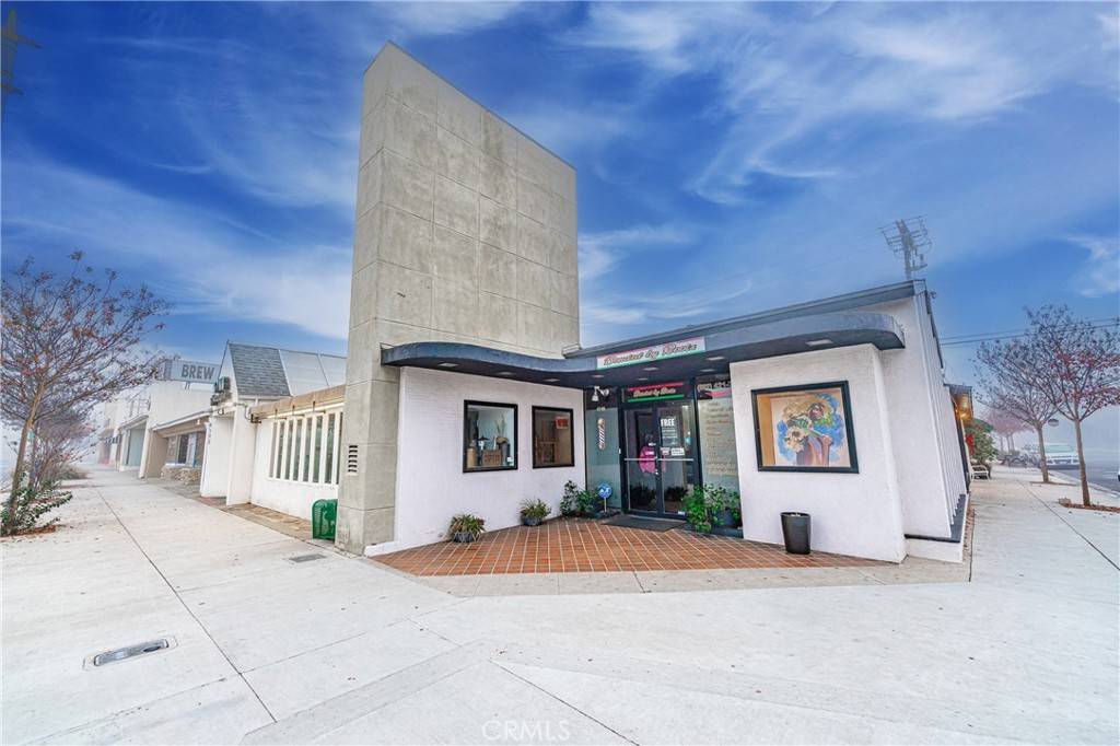 Long Beach, CA 90808,4411 E Village RD