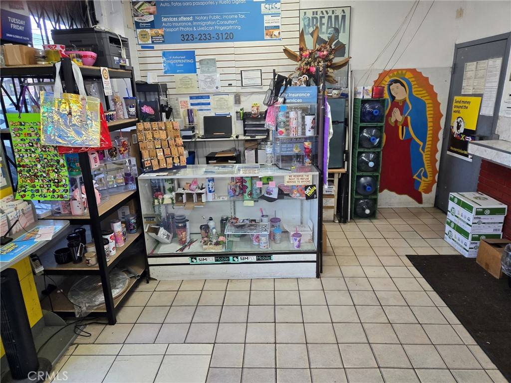 Los Angeles, CA 90011,4007 S San Pedro St.