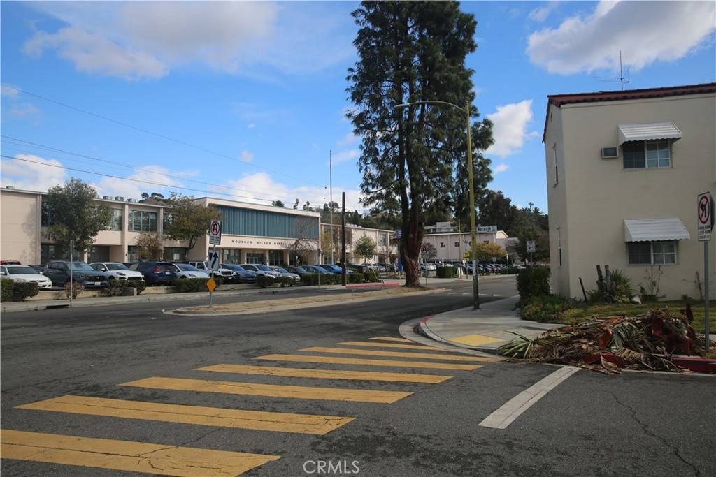 Glendale, CA 91206,630 Naranja DR