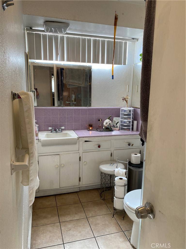 South Gate, CA 90280,10506 Garfield AVE
