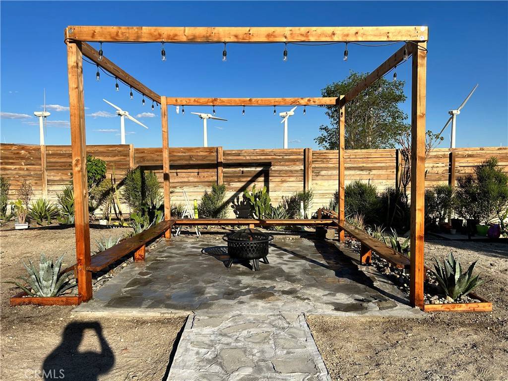 North Palm Springs, CA 92258,19790 Cooper RD