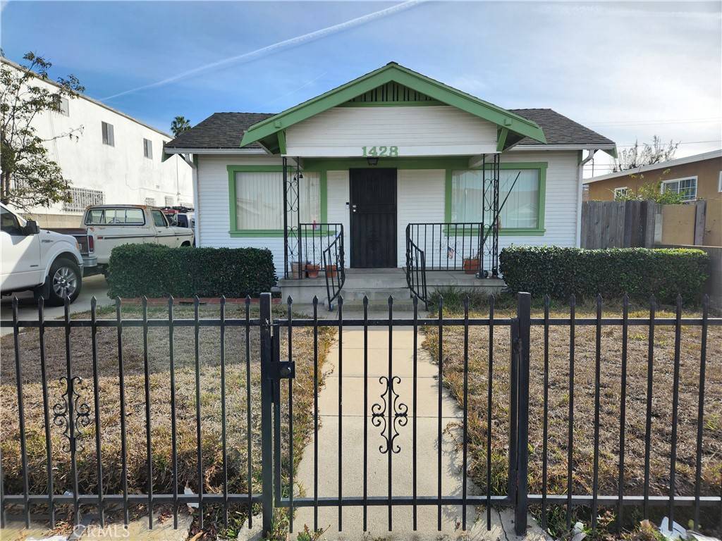 Los Angeles, CA 90047,1428 W 84th ST