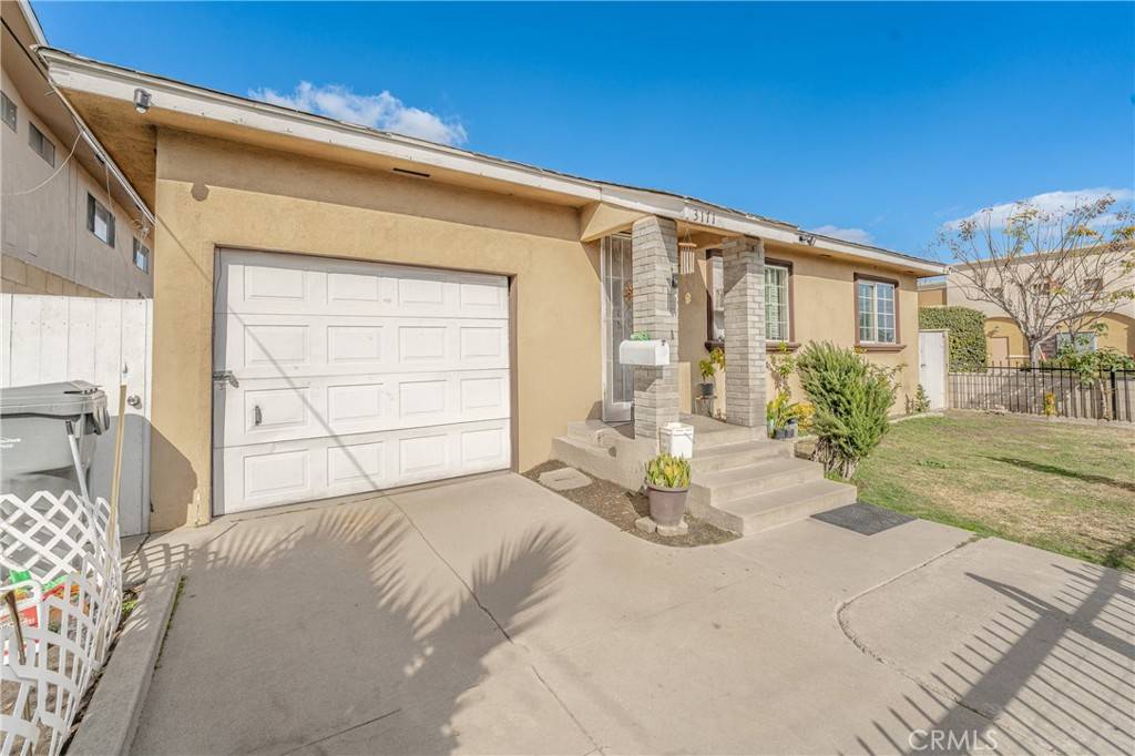 Lynwood, CA 90262,3171 Norton AVE