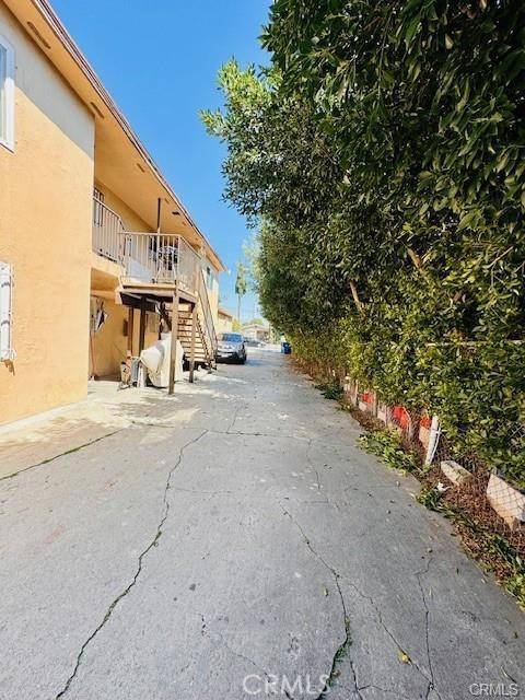 Los Angeles, CA 90059,10963 Wilmington AVE