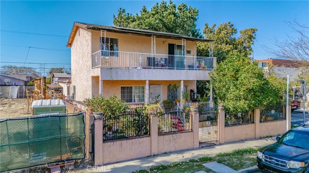 Los Angeles, CA 90031,2359 Glover PL