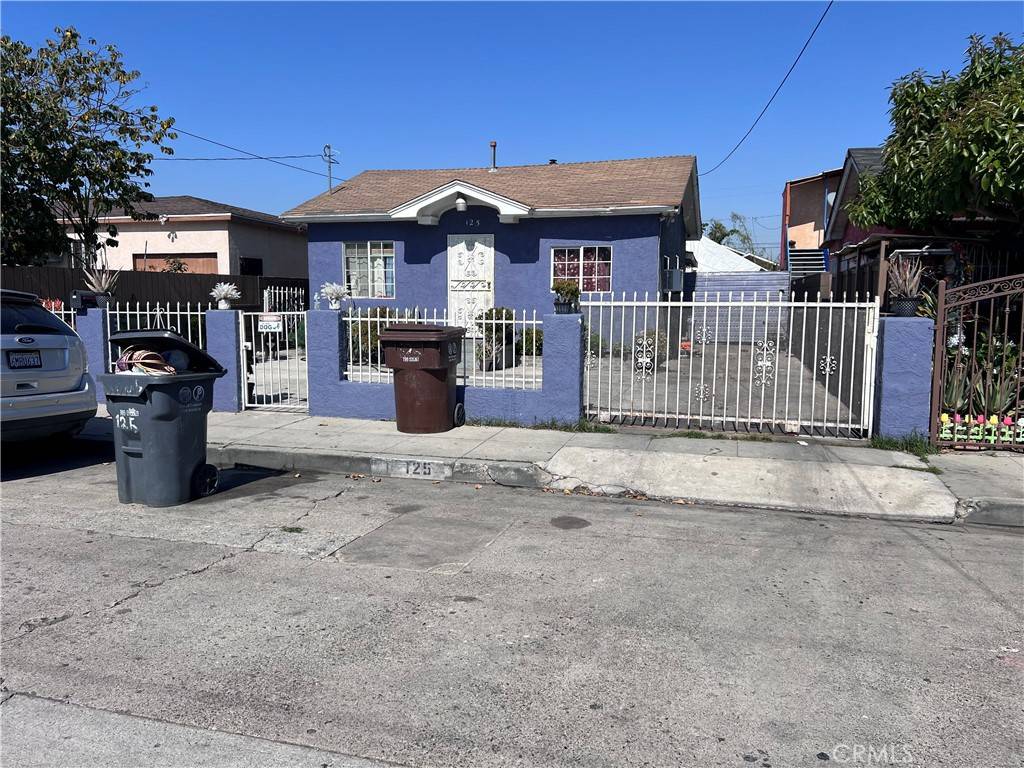 Compton, CA 90220,125 E Cedar ST