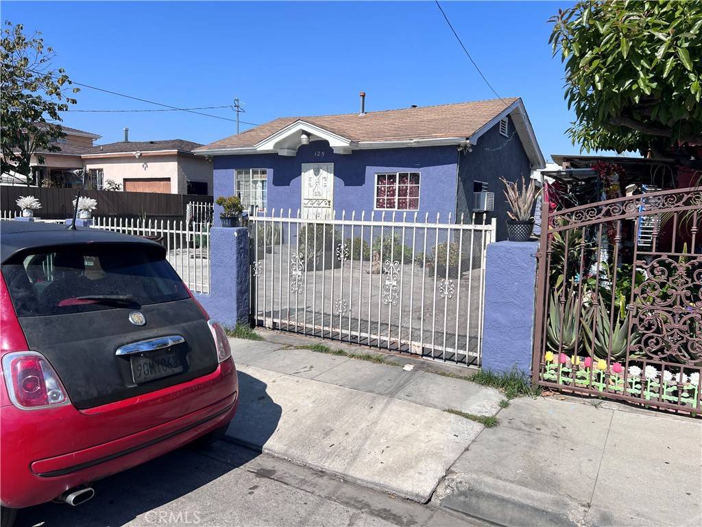 Compton, CA 90220,125 E Cedar ST