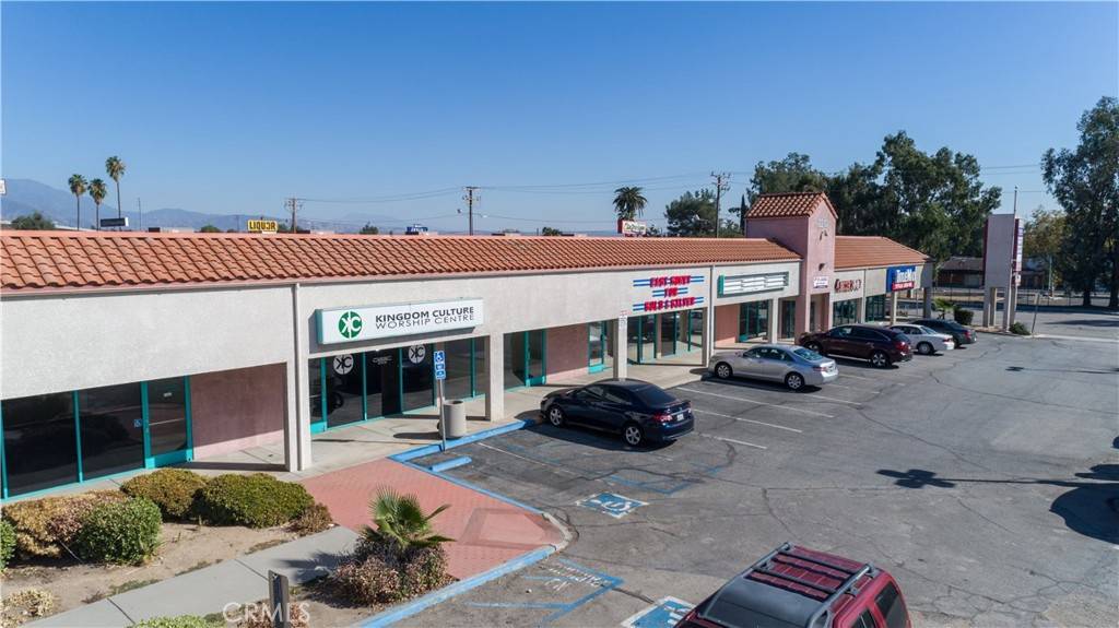 San Bernardino, CA 92404,2210 E Highland AVE #113-114