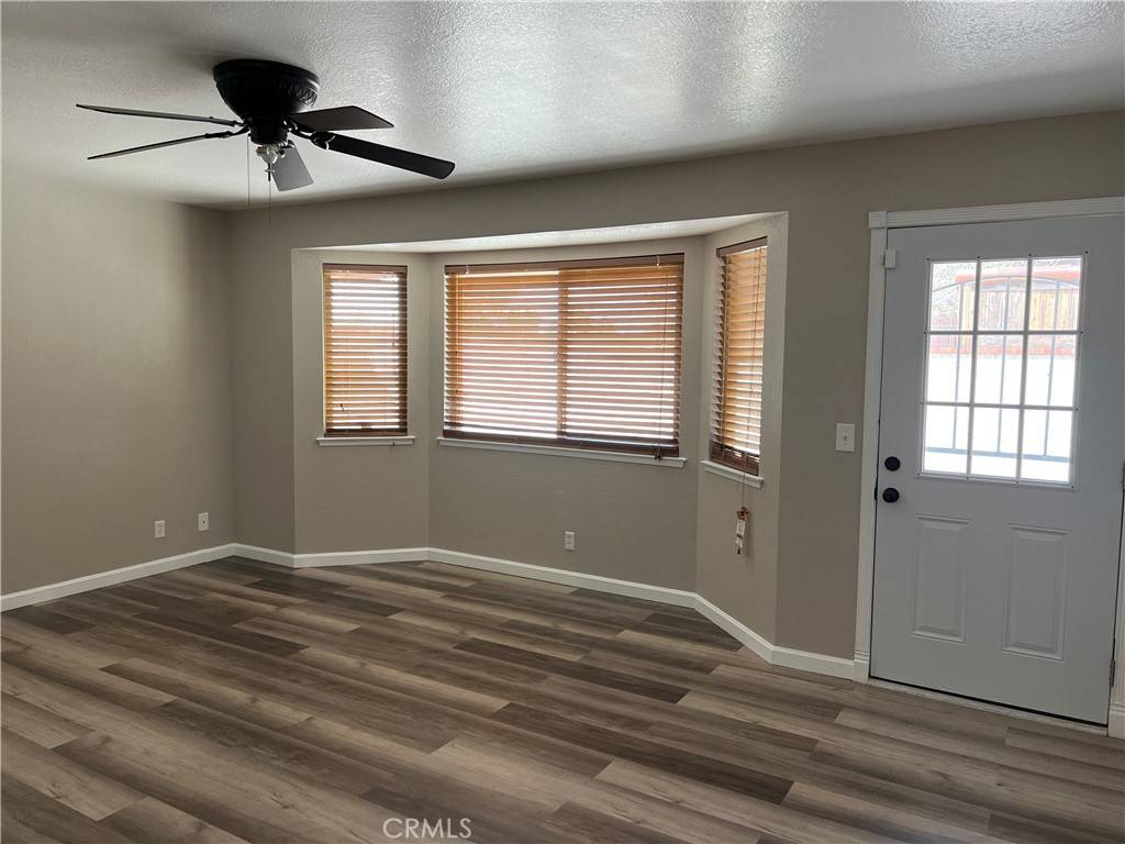 Oak Hills, CA 92344,14064 Tioga ST