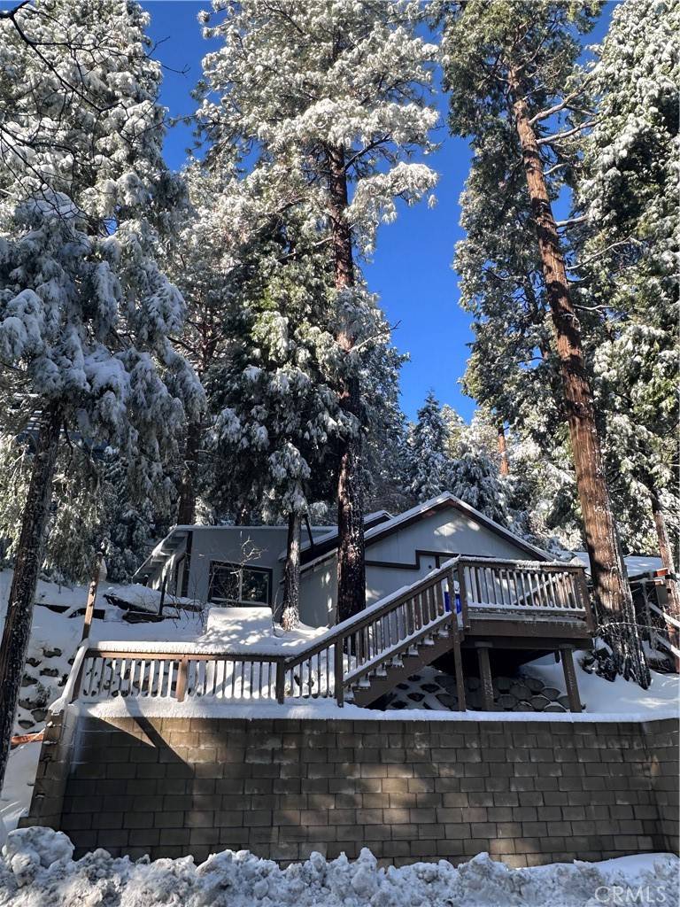 Crestline, CA 92325,23817 Crest Forest DR