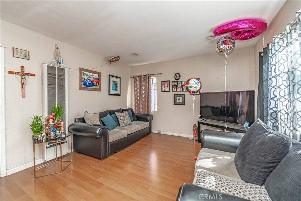 Compton, CA 90221,14618 Butler AVE