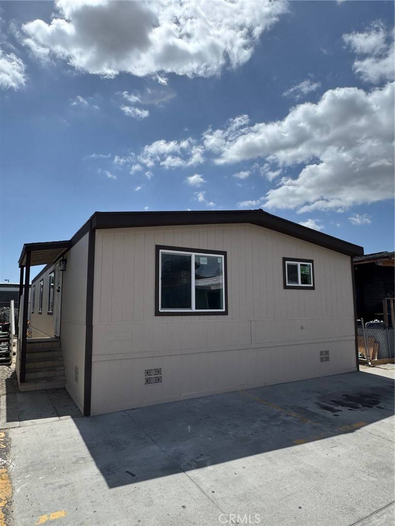 Compton, CA 90221,1680 S Tartar LN #27