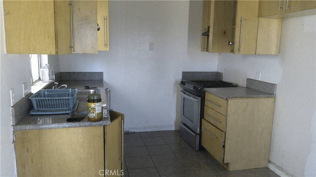Hesperia, CA 92345,16601 Willow ST
