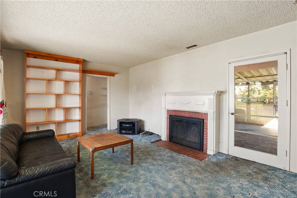 Downey, CA 90242,12702 Glynn AVE