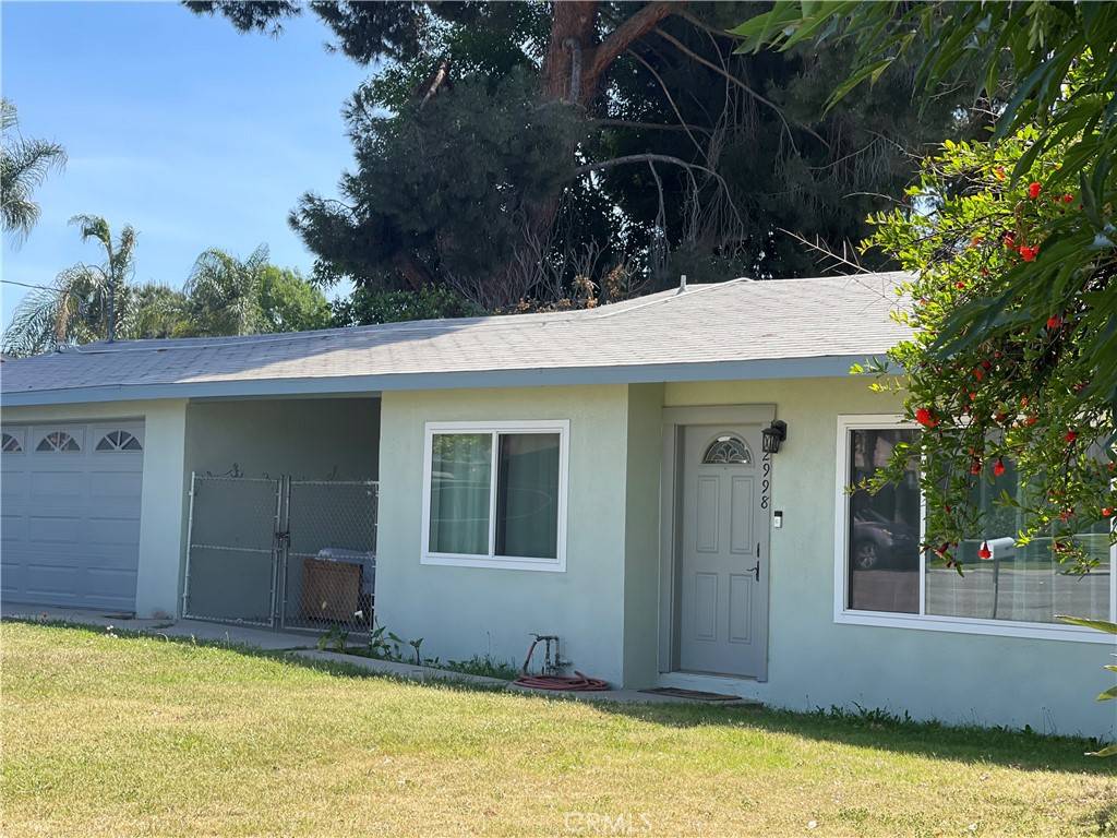 Riverside, CA 92506,2998 Mary ST