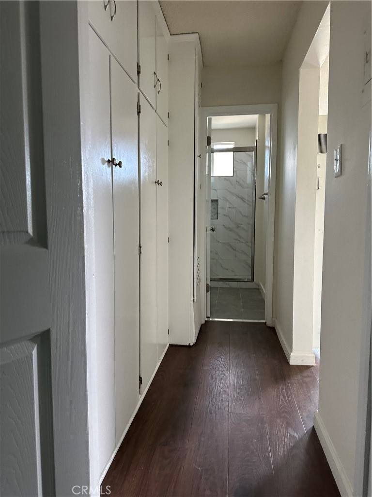 South Gate, CA 90280,8601 Chestnut AVE