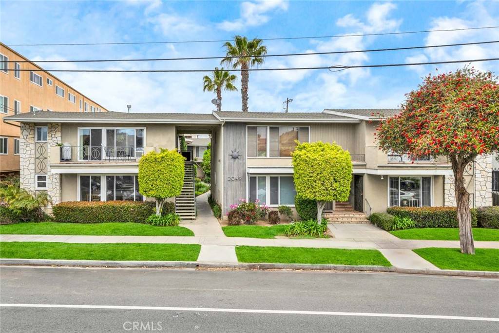 Long Beach, CA 90814,2049 E 3rd ST #3