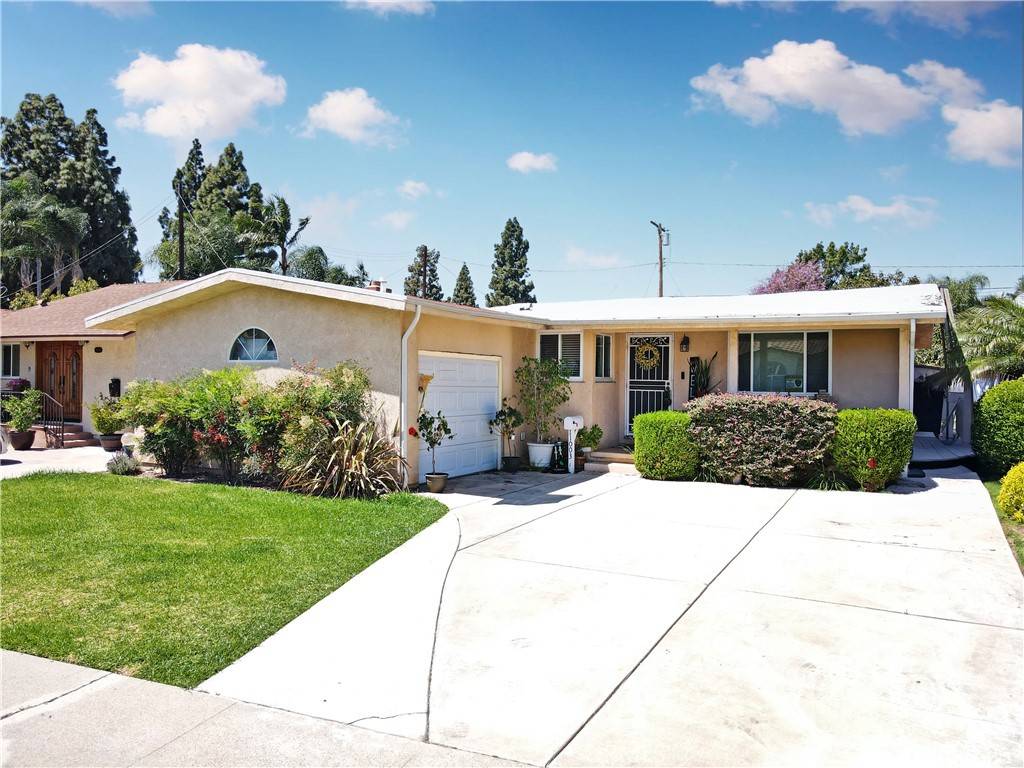 Downey, CA 90241,11003 Pangborn AVE