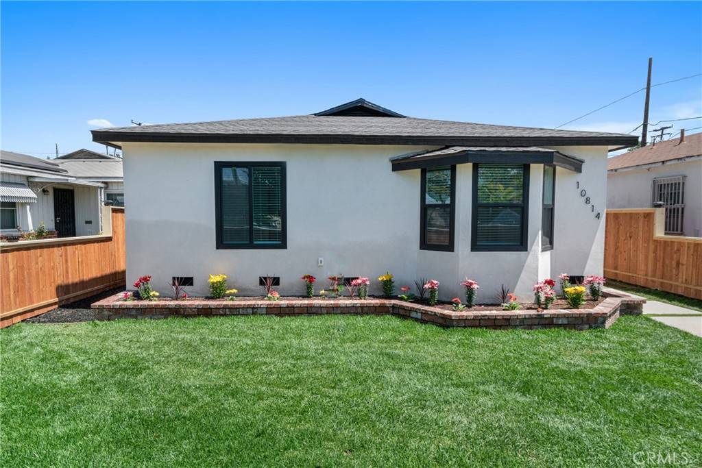 South Gate, CA 90280,10814 Saint James