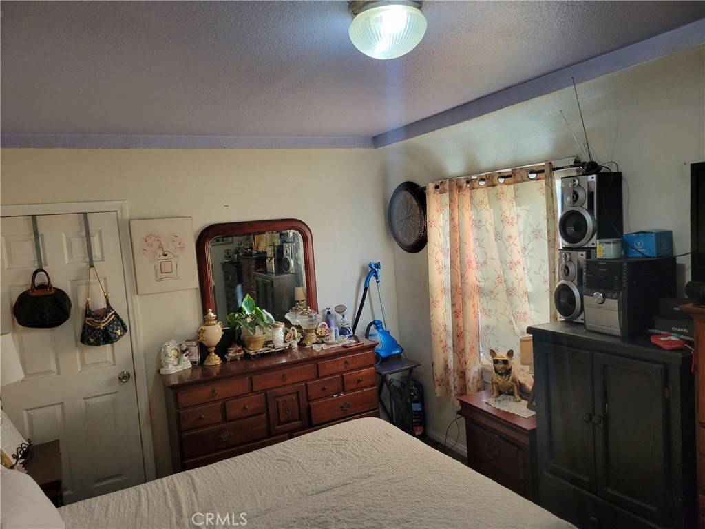 Compton, CA 90222,2112 E Lucien ST