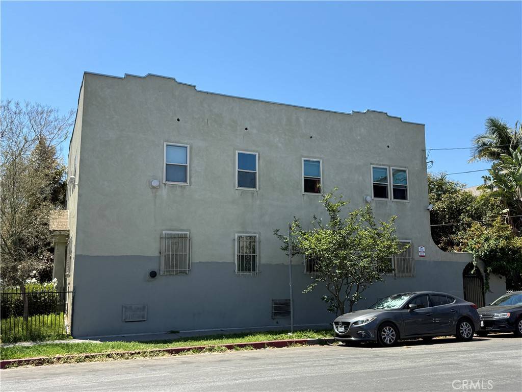 Los Angeles, CA 90029,881 N Oxford AVE