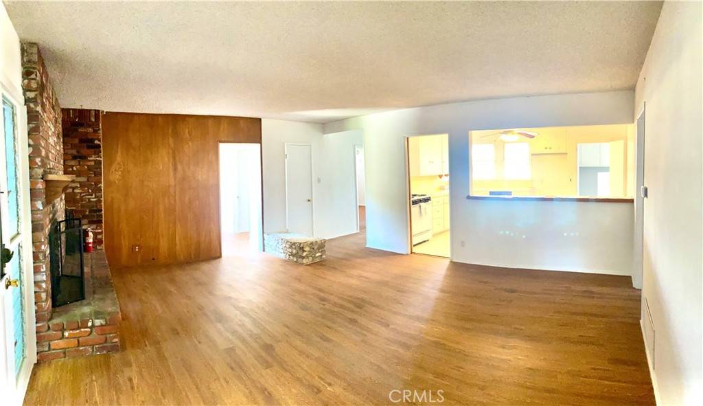 Fullerton, CA 92833,1212 W Oak AVE