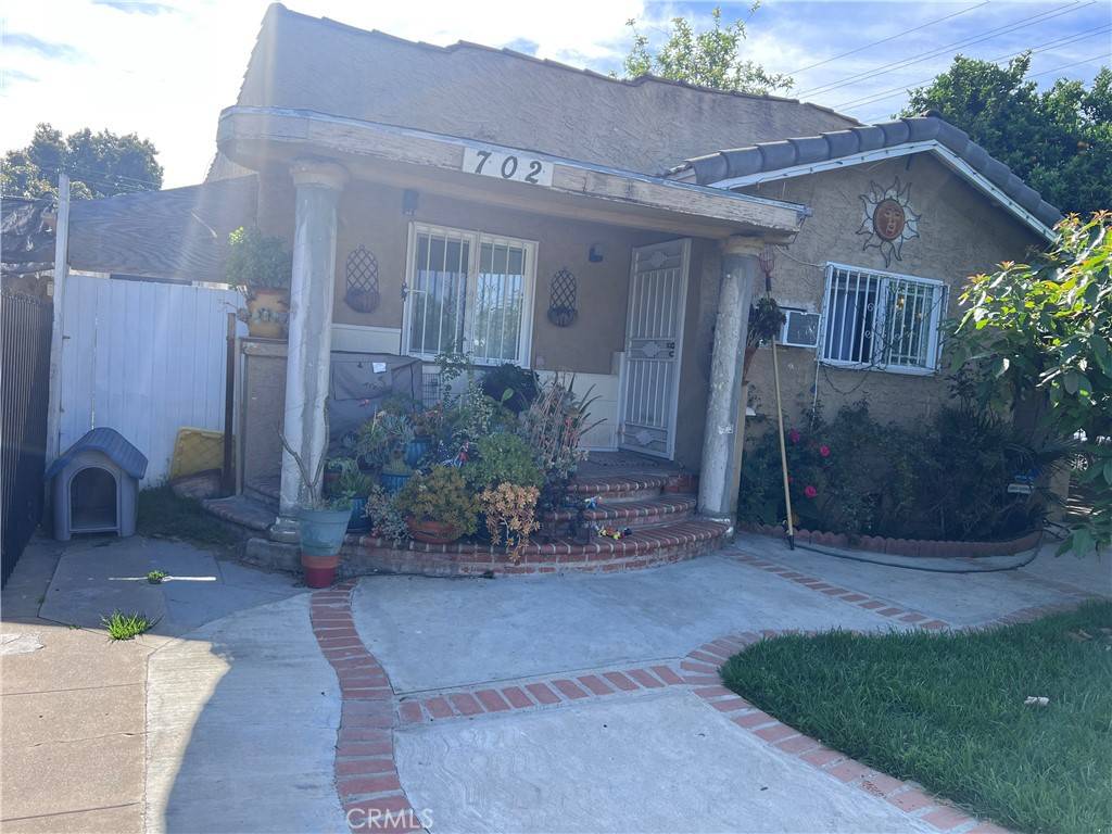 Compton, CA 90221,702 N Burris AVE
