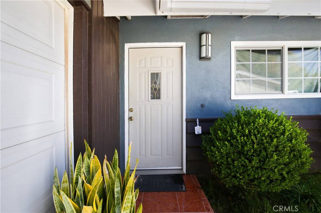 Corona, CA 92878,1127 Placid DR