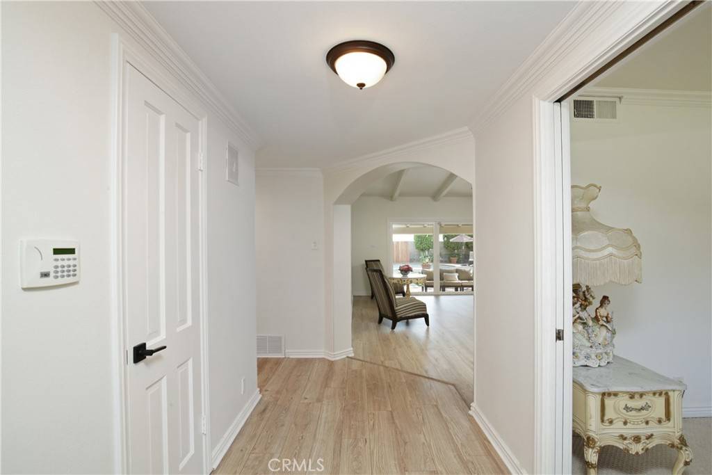 Downey, CA 90240,9122 Gainford ST