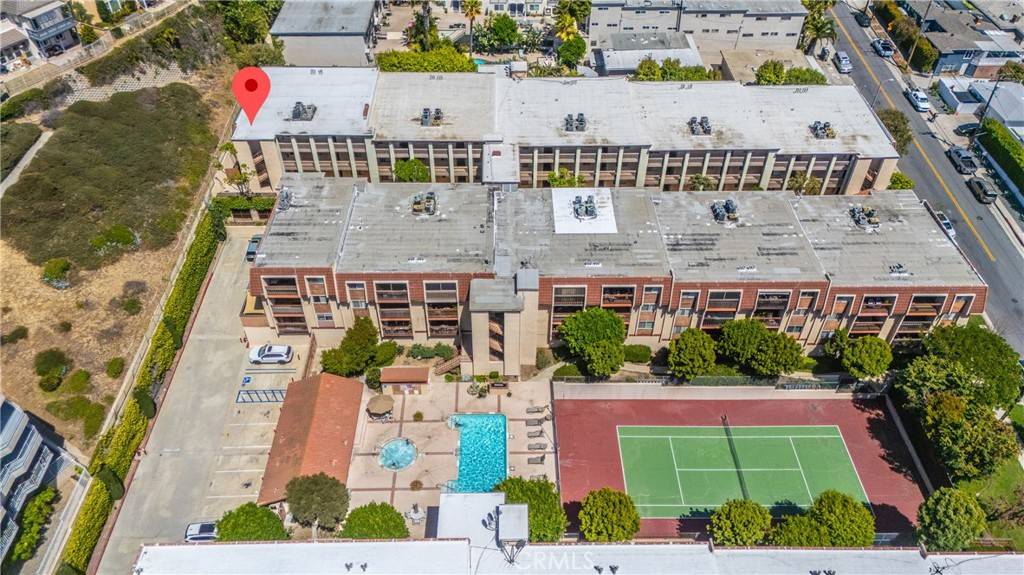 Signal Hill, CA 90755,2101 E 21st ST #310