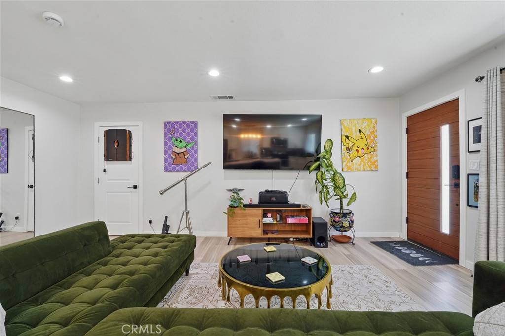 City Terrace, CA 90063,1343 Cordon DR