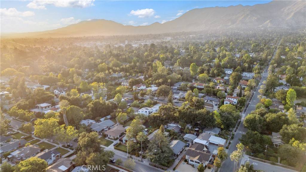 Pasadena, CA 91104,1290 E Woodbury RD
