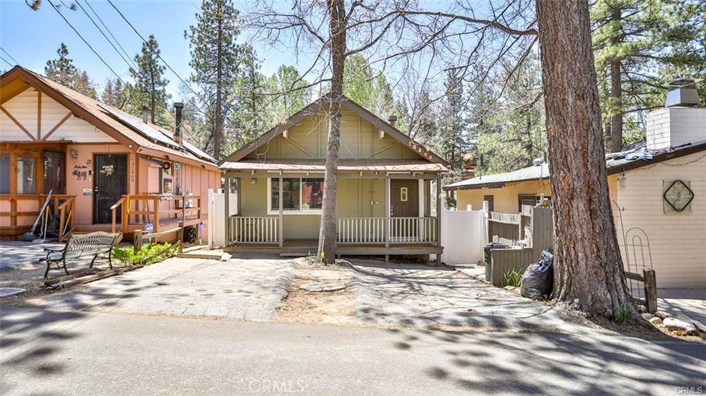 Running Springs, CA 92382,32905 Chipmunk LN
